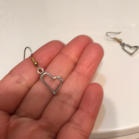 ⚡️FINAL PRICE⚡️ Heart Earrings - Picture 5 of 8